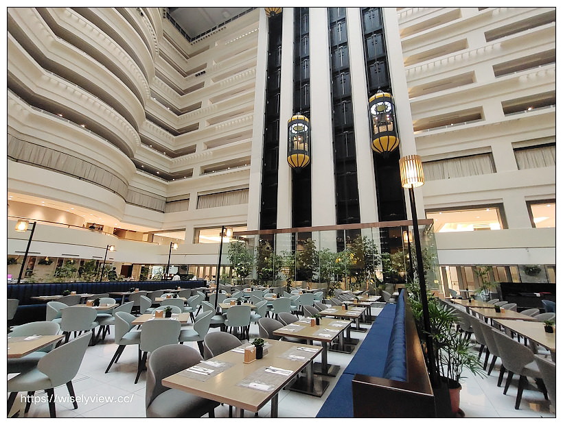 ILLUME 茹曦酒店。Sunny Buffet 自助餐廳︱仲夏燒烤料理(吃到飽) 07/15-09/11，四人同行一人免費