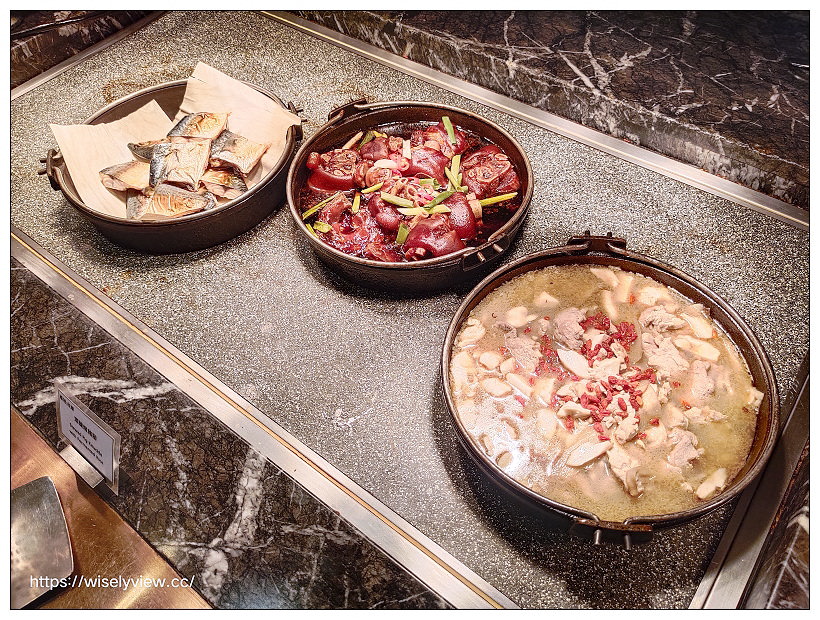 ILLUME 茹曦酒店。Sunny Buffet 自助餐廳︱仲夏燒烤料理(吃到飽) 07/15-09/11，四人同行一人免費