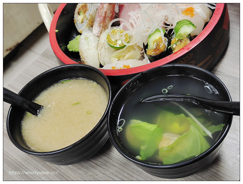 台北萬華。金和壽司︱隱身市場裡手作壽司店～新富市場美食 x 東三水街市場美食 x 捷運龍山寺站美食