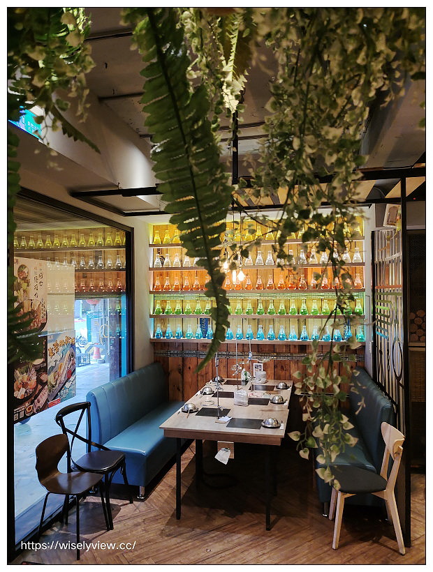 台北萬華。食焱廠創意鍋物︱實驗室裝潢空間，飲料暢飲喝到飽～捷運西門站美食 x 萬華美食 x 單人石頭火鍋