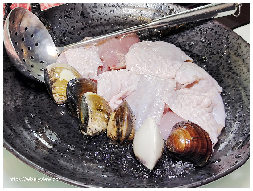 台北大同。沐田No.2-1涮涮工廠︱新增南洋菜色湯頭暖心又暖胃，2022全新菜單～捷運中山站美食