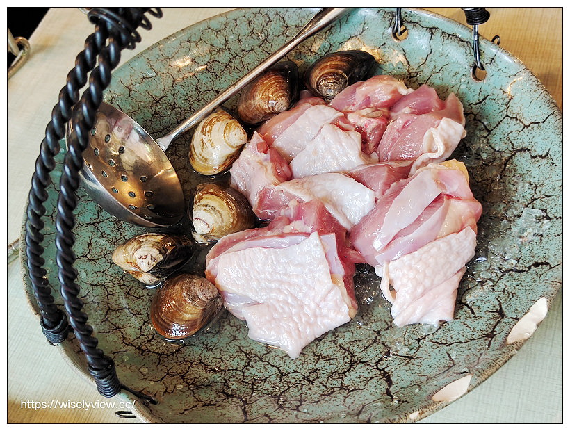 台北大同。沐田No.2-1涮涮工廠︱新增南洋菜色湯頭暖心又暖胃，2022全新菜單～捷運中山站美食