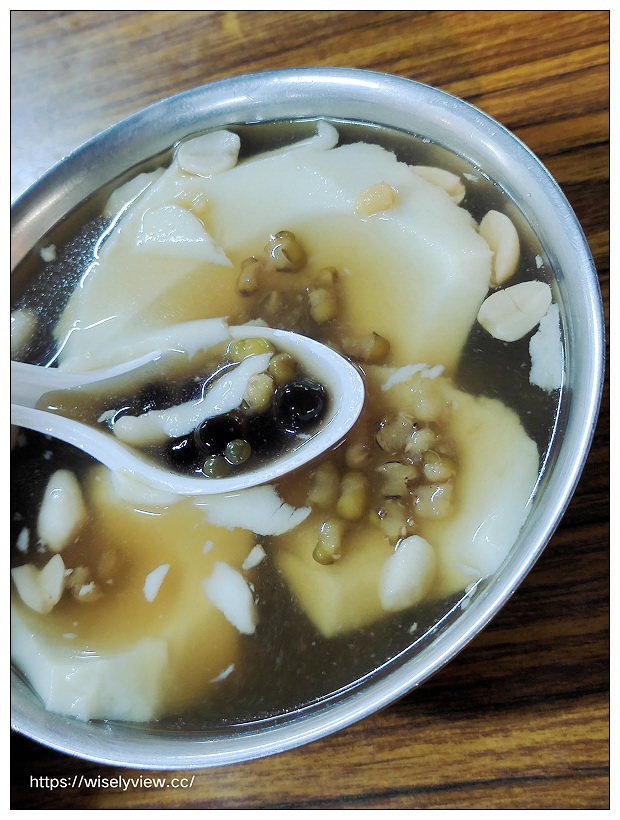 宜蘭市。東門夜市︱老店傳統豆花、林家潤餅,天橋下中段小吃攤~宜蘭車站美食 x 宜蘭美食 x 宜蘭宵夜 宜蘭市。東門夜市︱老店傳統豆花、林家潤餅,天橋下中段小吃攤~宜蘭車站美食 x 宜蘭美食 x 宜蘭宵夜