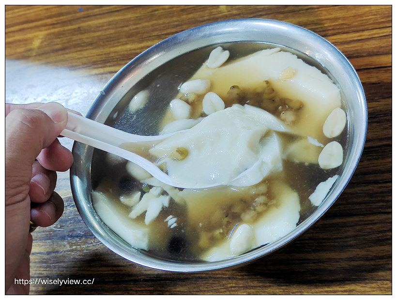 宜蘭市。東門夜市︱老店傳統豆花、林家潤餅,天橋下中段小吃攤~宜蘭車站美食 x 宜蘭美食 x 宜蘭宵夜 宜蘭市。東門夜市︱老店傳統豆花、林家潤餅,天橋下中段小吃攤~宜蘭車站美食 x 宜蘭美食 x 宜蘭宵夜