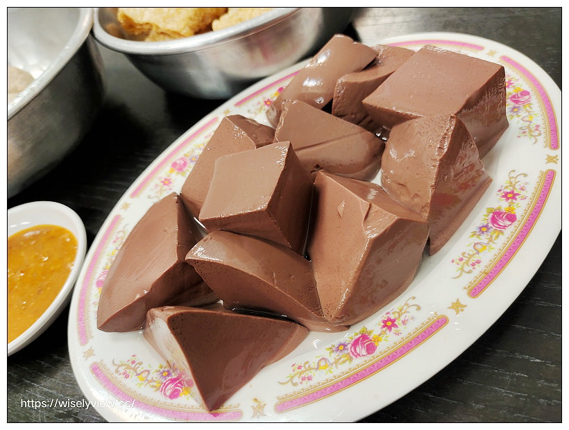 宜蘭市。古記越式羊肉爐︱舊城北路的炭燒美味，熱炒也平價好吃～宜蘭美食 x 宜蘭宵夜 x  宜蘭火鍋