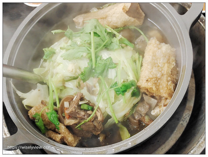 宜蘭市。古記越式羊肉爐︱舊城北路的炭燒美味，熱炒也平價好吃～宜蘭美食 x 宜蘭宵夜 x  宜蘭火鍋