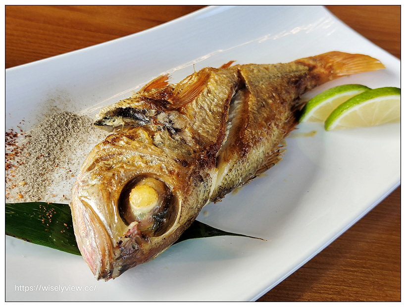 魚季 刺身＆丼物 和食︱日本師傅選用當日食材，和風鳥居外觀︱宜蘭頭城車站