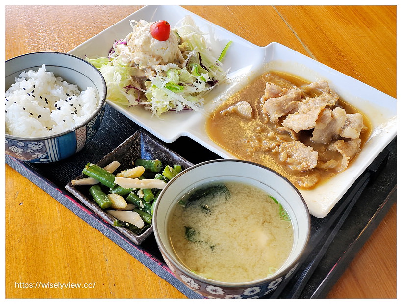 魚季 刺身＆丼物 和食︱日本師傅選用當日食材，和風鳥居外觀︱宜蘭頭城車站