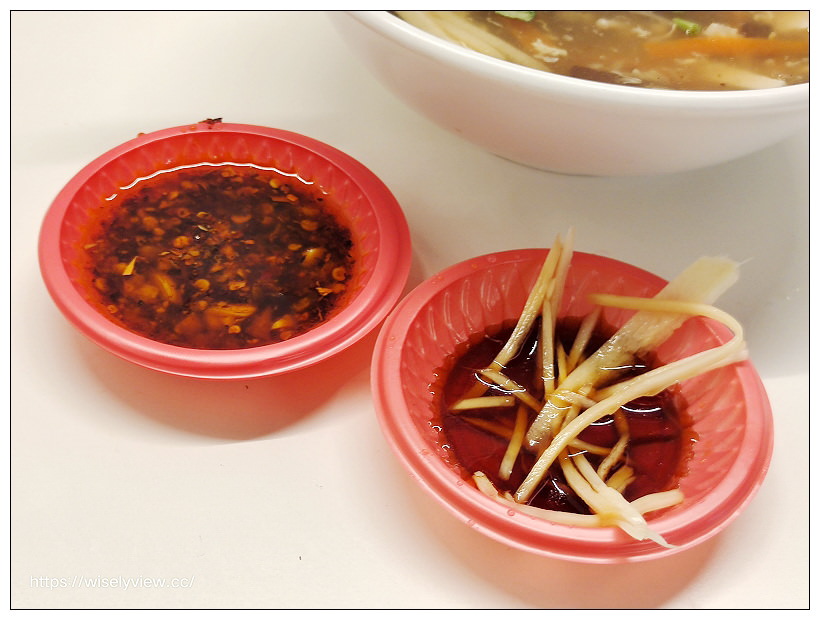 原來鮮肉小籠包︱宜蘭市舊城北路︱湯包蒸餃酸辣湯便宜好吃 原來鮮肉小籠包︱宜蘭市舊城北路︱湯包蒸餃酸辣湯便宜好吃