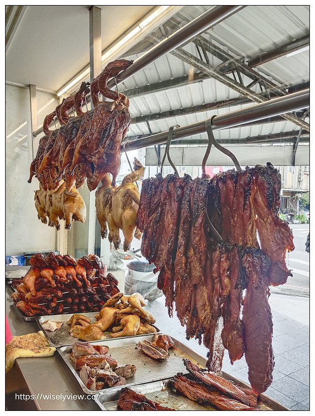 宜蘭 粵湘園小吃部︱烤鴨燒臘便當專賣，排骨飯與港式炒麵也大推︱2022食記