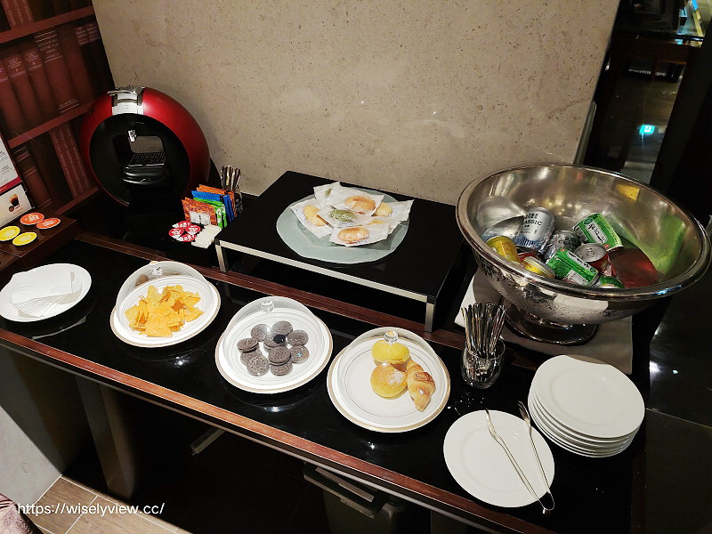 台北中山。六福居公寓式酒店︱大坪數功能全易達性高，鄰南西商圈與林森北路～捷運中山站住宿推薦