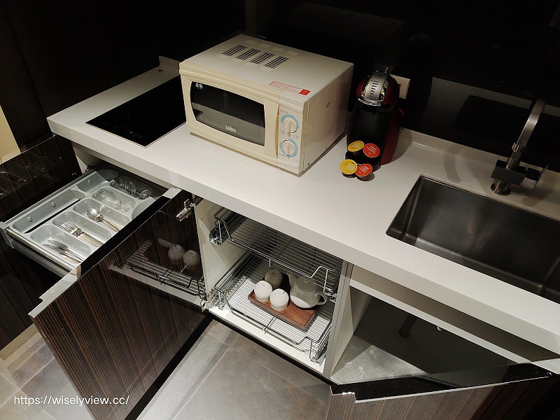 台北中山。六福居公寓式酒店︱大坪數功能全易達性高，鄰南西商圈與林森北路～捷運中山站住宿推薦