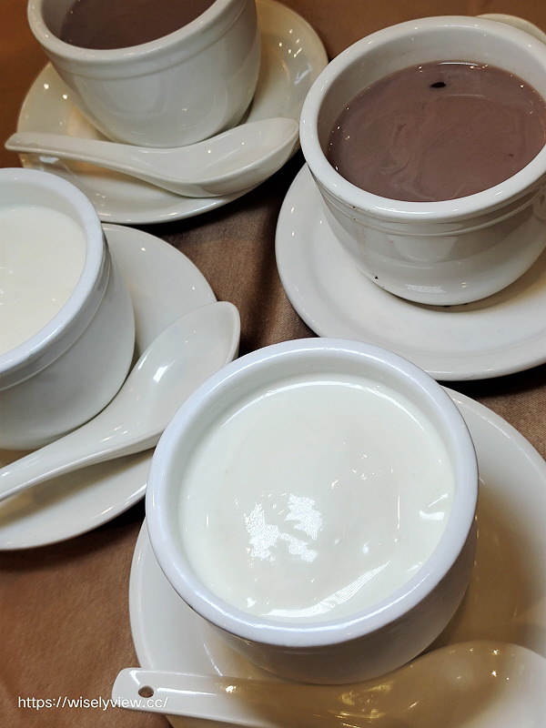 翠庭中餐廳-世貿國際會館。台北天成大飯店︱一鴨三吃：片皮鴨卷餅、乾鍋川味鴨架骨、鴨絲西魯米～捷運台北101世貿站美食