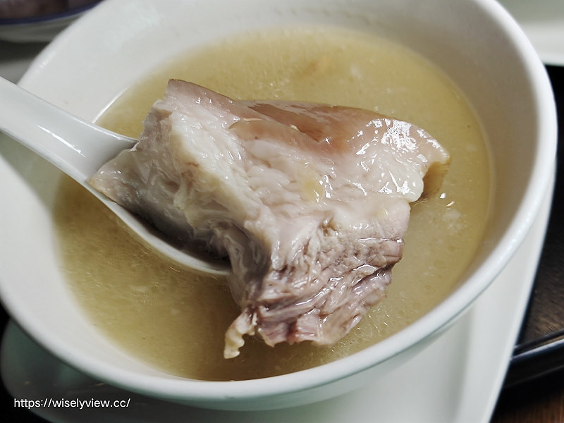 點水樓。閏月豬腳麵線添壽︱黃豆豬腳湯、九層塔紅燒豬腳～捷運忠孝復興站美食 x 點水樓復興店美食