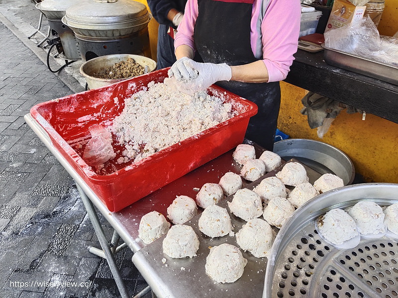 新北金山。金夫人生活食坊︱傳承三代手工古早味芋粿巧，金山老街美食小吃