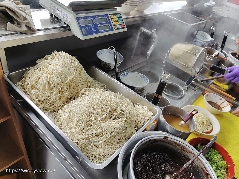 宜蘭市。湯城麵食︱在地經典美食，私推三寶麵