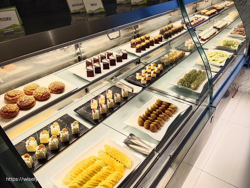 宜蘭頭城。蘭陽烏石港海景酒店︱遙望龜山島無敵美景，一泊二食午茶夜間調酒～生日住宿專案分享