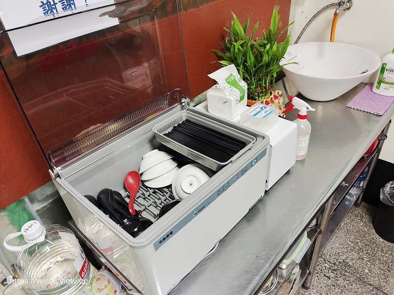 歇業。庭苑越南美食︱光華商場百元湯麵～捷運忠孝新生站美食