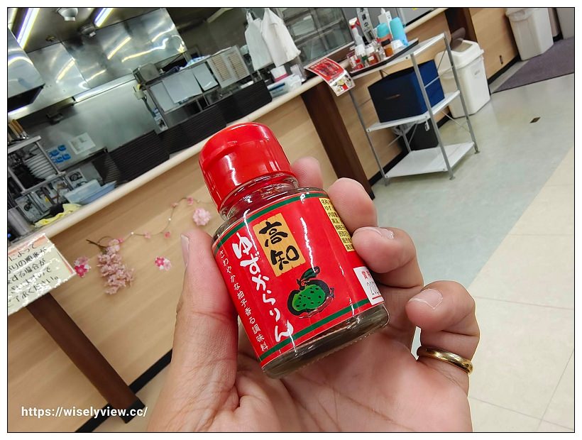 燦星旅遊。虎航飛高知︱休息站伴手禮美食、NEW ROYAL HOTEL SHIMANTO 新皇家酒店四萬十