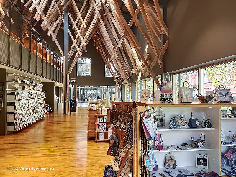 高知。檮原町立圖書館 x 雲之上圖書館︱隈研吾打造四國最美圖書館～梼原町立図書館 x 雲の上の図書館