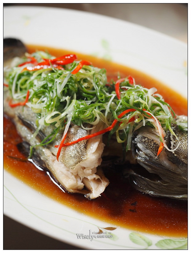 2023 母親節餐廳。台北福華大飯店：寵愛女王，綻放美力︱澎湃超值桌菜加送餐飲抵用券，現場表演還有美甲上色、護膚體驗與特製花束好禮