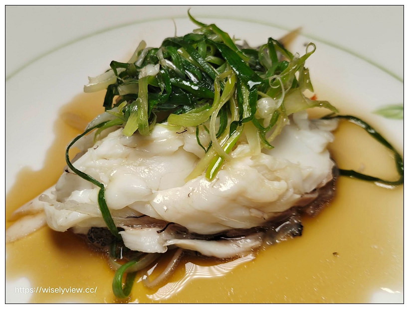2023 母親節餐廳。台北福華大飯店：寵愛女王，綻放美力︱澎湃超值桌菜加送餐飲抵用券，現場表演還有美甲上色、護膚體驗與特製花束好禮