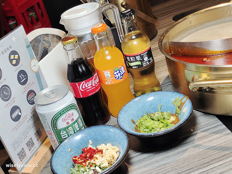 台北大安。涮辛酸麻辣火鍋吃到飽︱《極品套餐NT1688》酸菜鍋優內容偏中等～捷運科技大樓站美食