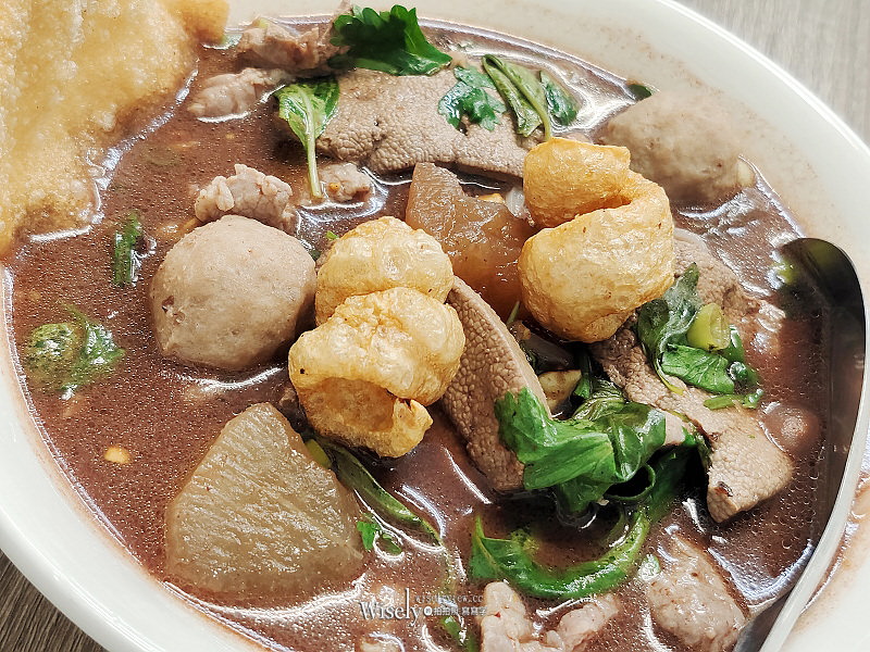 台北中正。泰好吃泰國船麵︱還原水上市場豬血湯底風味，泰國媳婦經營同胞認證～捷運公館站美食