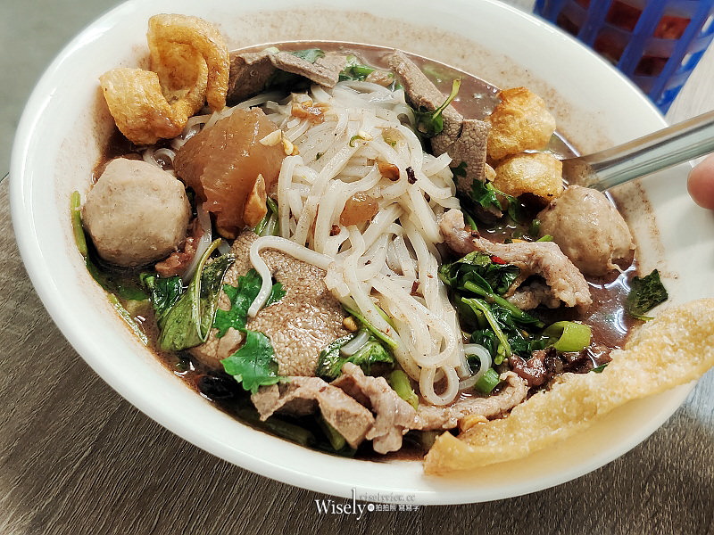 台北中正。泰好吃泰國船麵︱還原水上市場豬血湯底風味，泰國媳婦經營同胞認證～捷運公館站美食