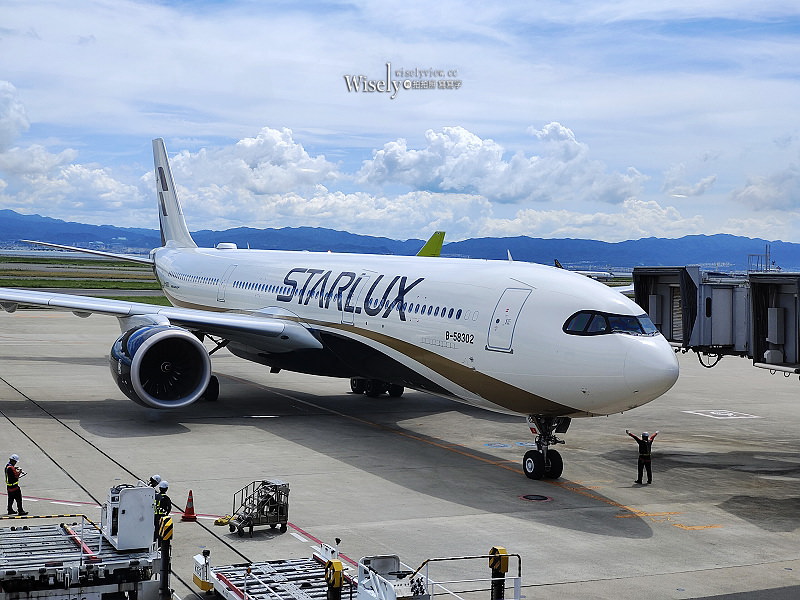 星宇航空 STARLUX Airlines。JX820.821︱桃園-大阪(TPE-KIX) A330-900neo 經濟艙&飛機餐