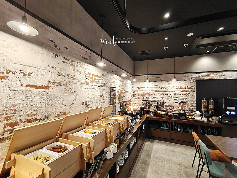捷絲旅大阪心齋橋館︱台灣客服早餐飲料點心吃到飽，相鄰鬧區5分鐘購物便利性高