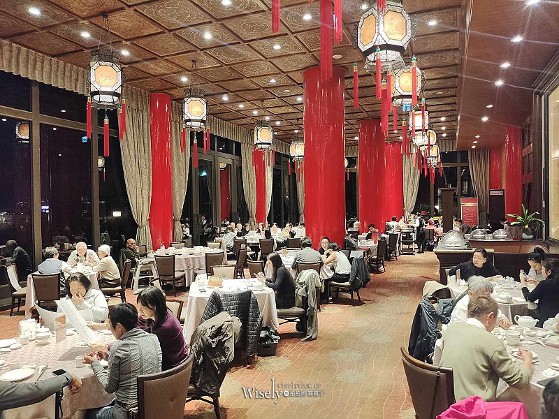 台北圓山大飯店。圓苑餐廳︱經典秋蟹三絕、冰花煎餃、外婆紅燒肉、揚州三香碎金飯與紅豆鬆糕