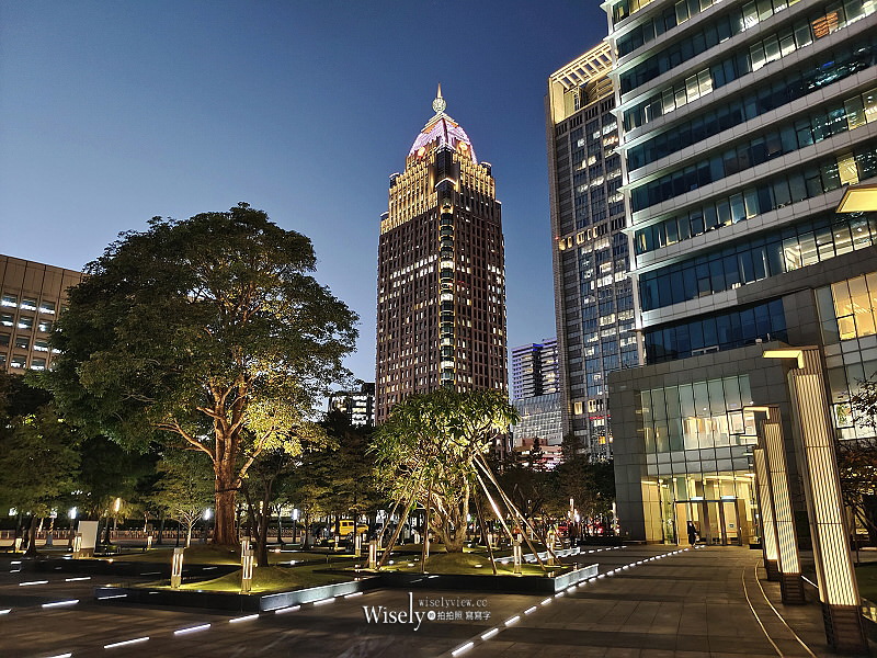 台北微風信義。S&W Butcher’s Shop 年終狂歡巨餐︱超狂漢堡與肉盤挑戰大胃王～捷運市政府站美食