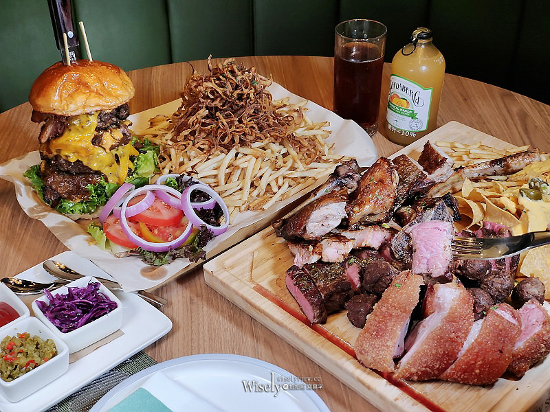 台北微風信義。S&W Butcher’s Shop 年終狂歡巨餐︱超狂漢堡與肉盤挑戰大胃王～捷運市政府站美食