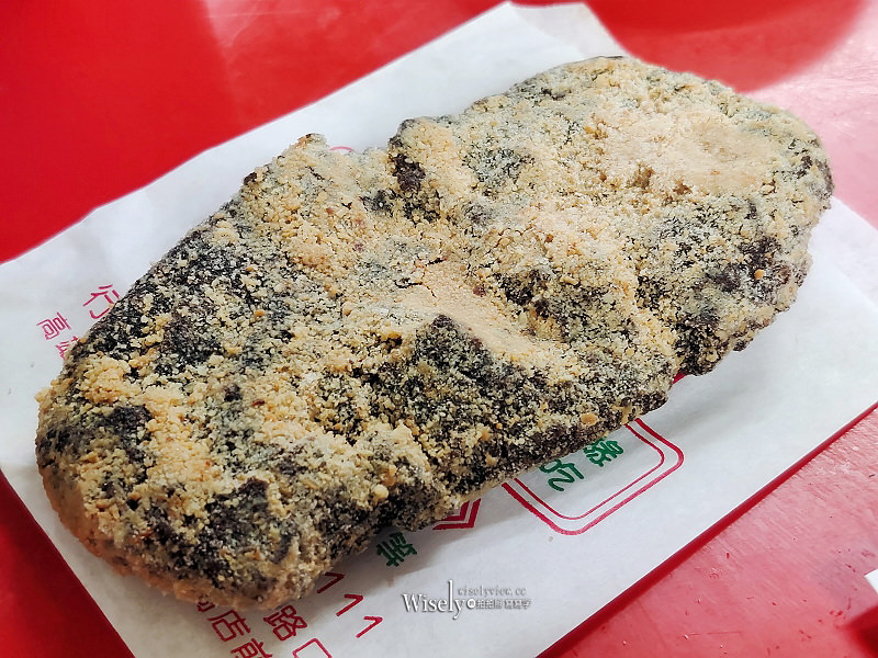 高雄自強夜市。老牌白糖粿︱人氣排隊銅板美食，紫米炸也大推～捷運三多商圈站美食