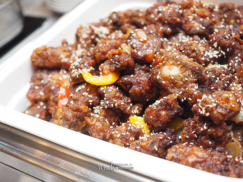 鉑麗安全日餐廳 假日下午茶吃到飽︱鮮切肉排、熱食海鮮,還有草莓甜點與冰品~捷運南京復興站美食 鉑麗安全日餐廳 假日下午茶吃到飽︱鮮切肉排、熱食海鮮,還有草莓甜點與冰品~捷運南京復興站美食