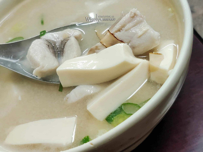 南港炒牛肉店︱老字號排隊小吃，鮮魚味噌湯米飯好吃~捷運南港展覽館站美食