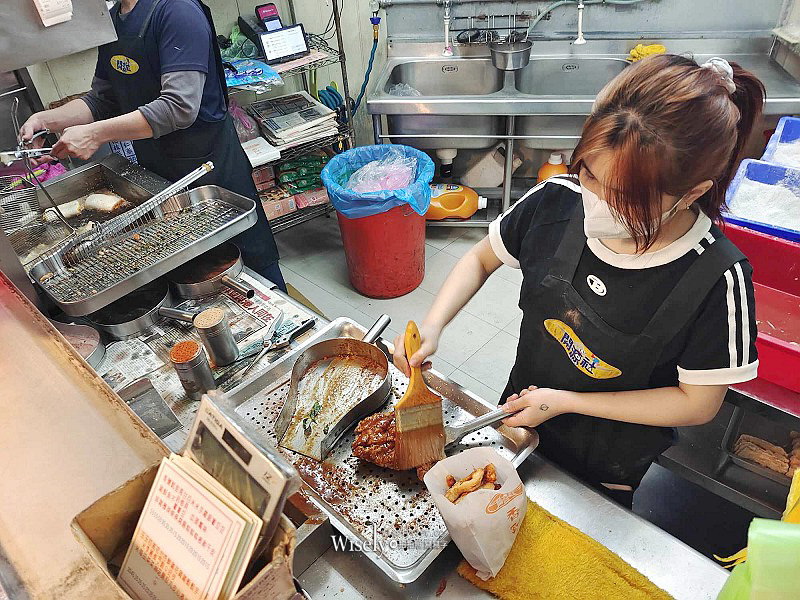 開源社香雞排 南港店︱涮醬炸雞排只要55元，捷運南港展覽館美食