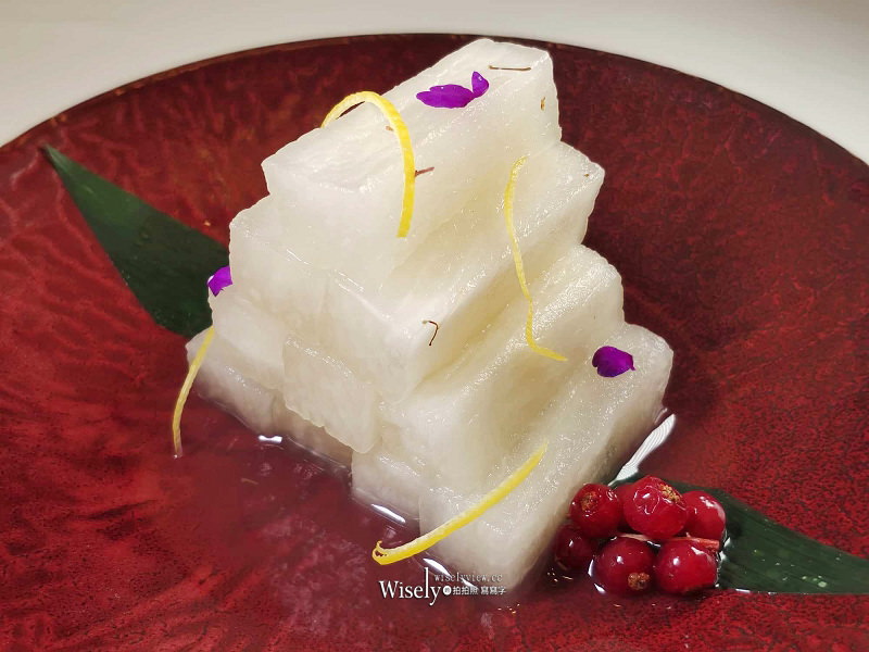 台北信義。瀚寓酒店 弈夢紅樓︱摩登上海風格粵菜中餐廳，必嚐紅樓招牌脆皮雞、菠蘿脆皮咕咾肉~捷運市政府站美食