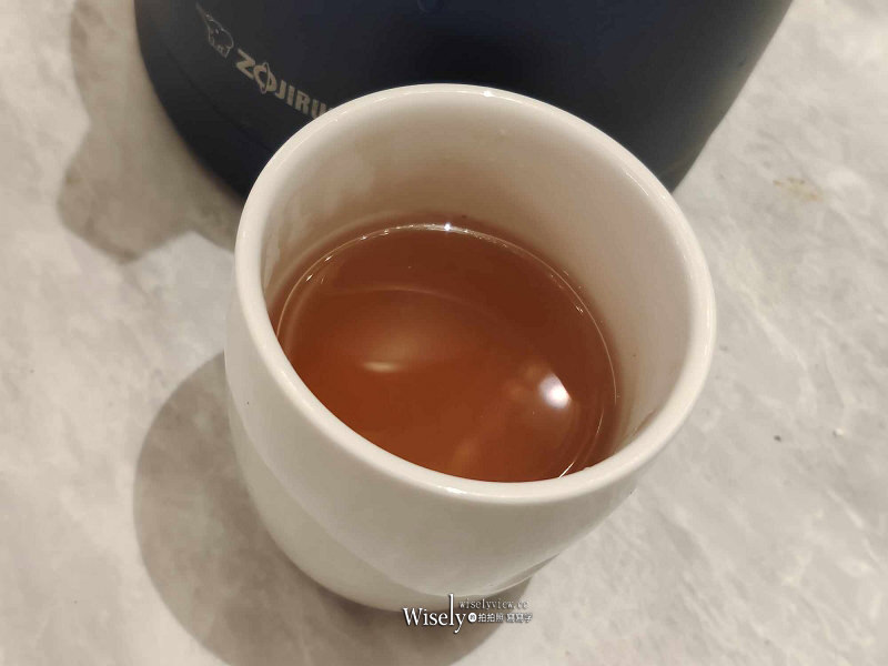 新莊典華。濤濤-海鮮蒸氣鍋︱盡嚐食材新鮮原味與管家式桌邊服務~機場捷運A4新莊副都心站美食 新莊典華。濤濤-海鮮蒸氣鍋︱盡嚐食材新鮮原味與管家式桌邊服務~機場捷運A4新莊副都心站美食