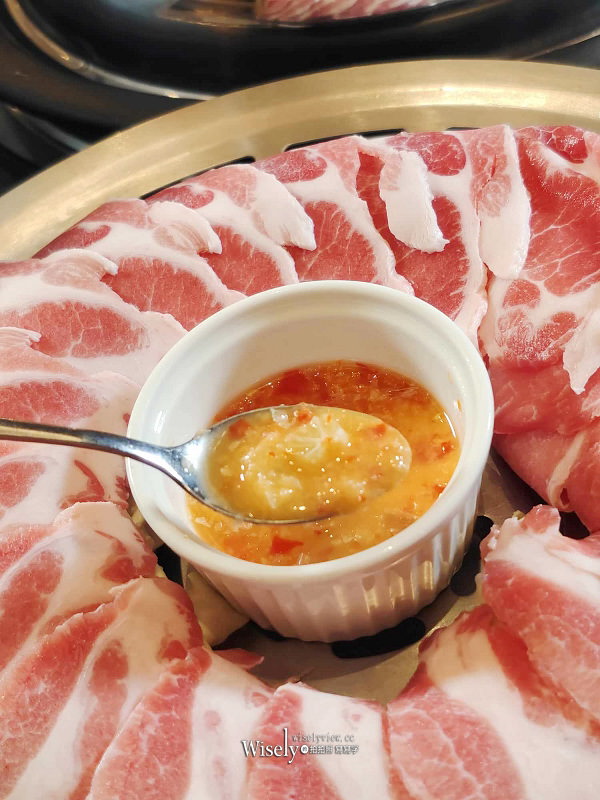 新莊典華。濤濤-海鮮蒸氣鍋︱盡嚐食材新鮮原味與管家式桌邊服務~機場捷運A4新莊副都心站美食 新莊典華。濤濤-海鮮蒸氣鍋︱盡嚐食材新鮮原味與管家式桌邊服務~機場捷運A4新莊副都心站美食