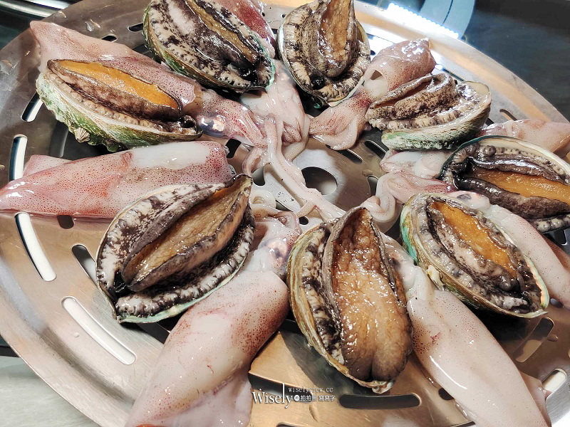 新莊典華。濤濤-海鮮蒸氣鍋︱盡嚐食材新鮮原味與管家式桌邊服務~機場捷運A4新莊副都心站美食 新莊典華。濤濤-海鮮蒸氣鍋︱盡嚐食材新鮮原味與管家式桌邊服務~機場捷運A4新莊副都心站美食
