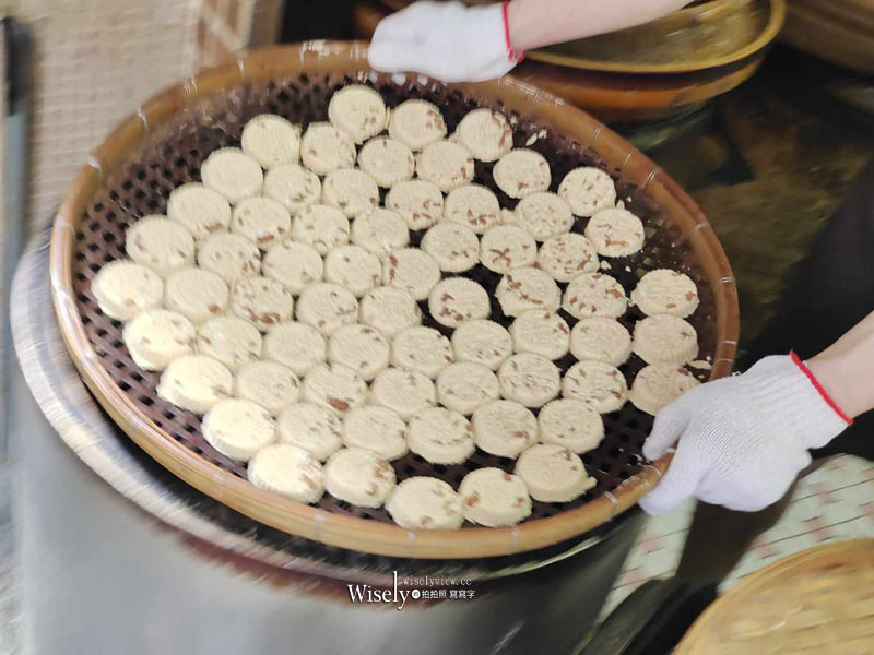 澳門。最香餅家︱一甲子限購人氣排隊名店，手工炭燒杏仁餅最新價格