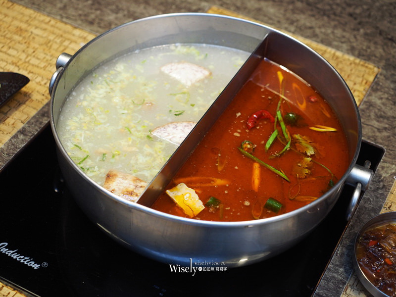 台北食徒麻辣火鍋︱職人演繹紅白湯底～罌粟牛尾鍋 + 芋頭雞湯排骨鍋，捷運南京復興站美食
