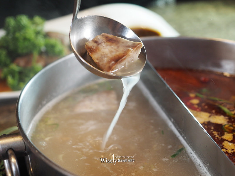 台北食徒麻辣火鍋︱職人演繹紅白湯底～罌粟牛尾鍋 + 芋頭雞湯排骨鍋，捷運南京復興站美食