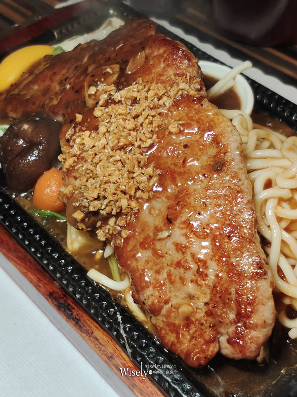 宜蘭市 米歐牛排館︱大塊牛排套餐划算，飲料喝到飽