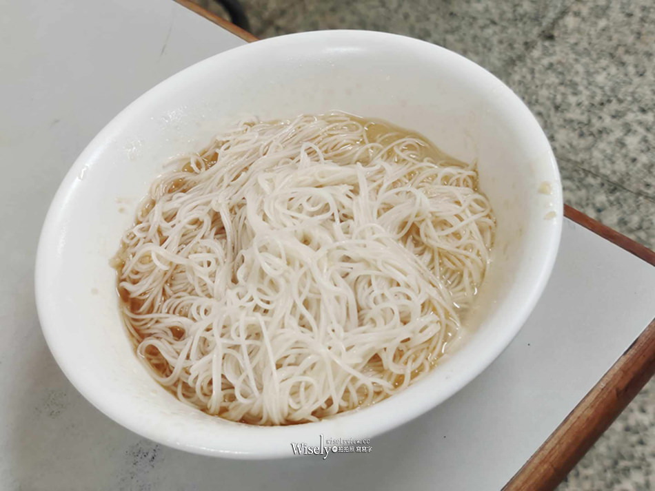 小漁兒燒酒雞︱台中西區宵夜熱炒美食，平價料多近中央市場