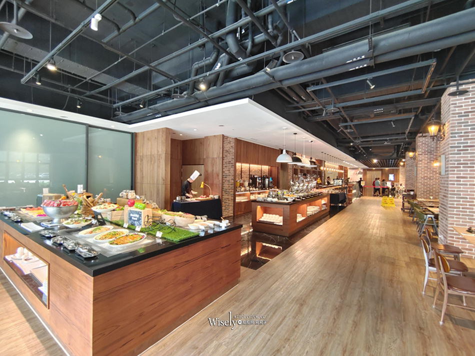 震大金鬱金香酒店 自助餐吃到飽︱牛排海鮮甜品任你吃，千元有找享優惠