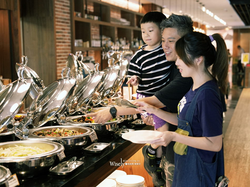 震大金鬱金香酒店 自助餐吃到飽︱牛排海鮮甜品任你吃，千元有找享優惠