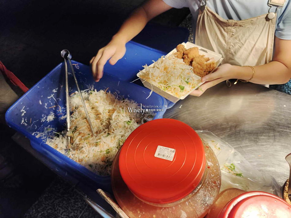 台大公館 龍哥無骨雞腿排︱越式醬汁搭配可續爽口生菜